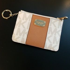 BRAND NEW WITHOUT TAGS MICHAEL KORS keyring wallet